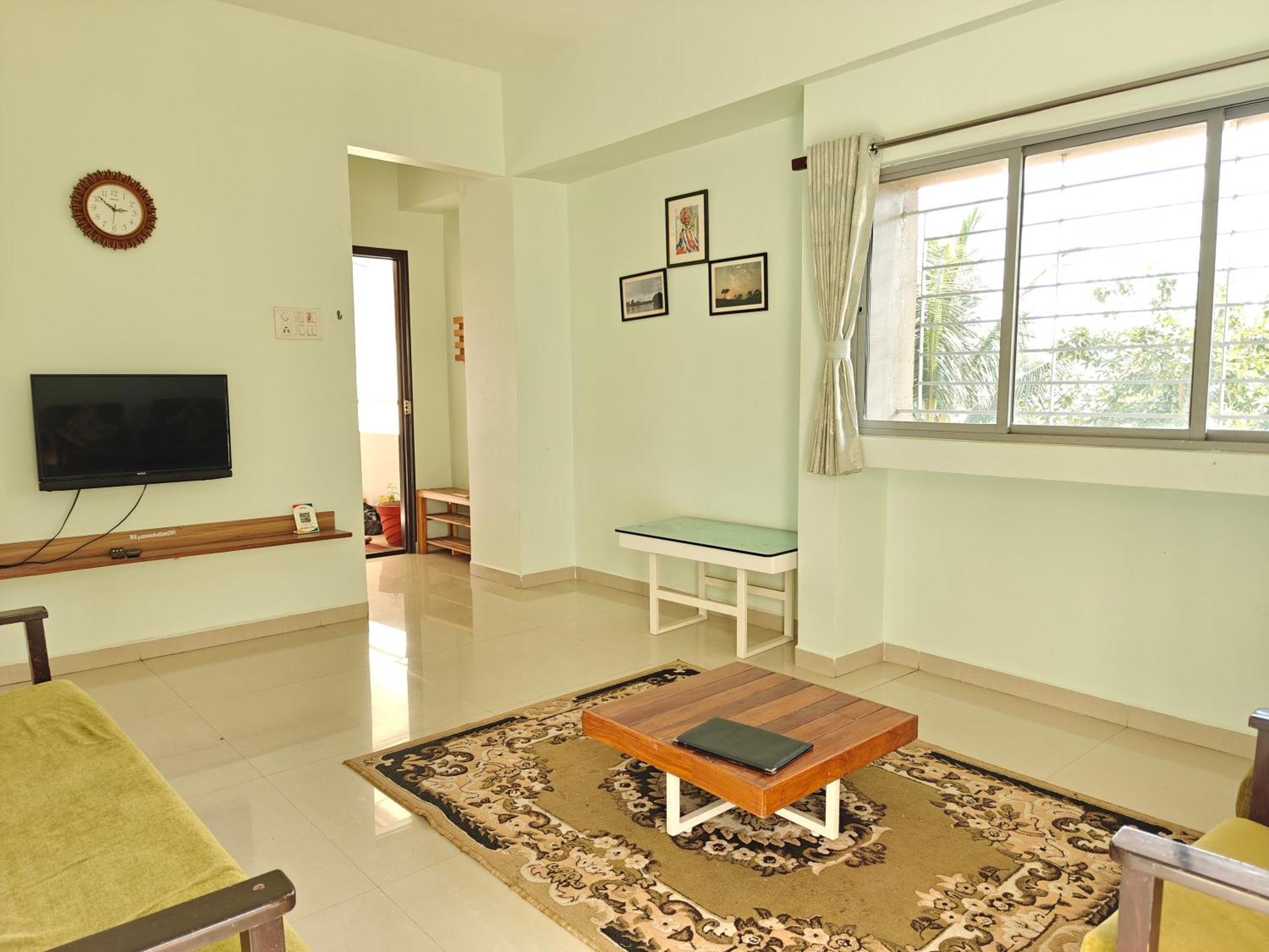 Chandralok Service Apartments Kolhapur Oda fotoğraf